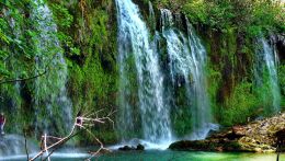 Анталия, водопад Куршунлу в Турции