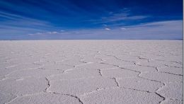 Солончак Уюни, Боливия, Соляное озеро