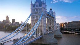 Англия, Тауэрский мост в Лондоне